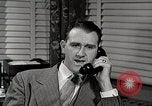 Standbild japanische Studentin joins außerschulische Aktivitäten Bloomington Indiana USA, 1951, aus Sekunde 12 historischem Filmmaterial Videoclip 65675025244