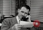 Standbild japanische Studentin joins außerschulische Aktivitäten Bloomington Indiana USA, 1951, aus Sekunde 13 historischem Filmmaterial Videoclip 65675025244