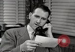 Standbild japanische Studentin joins außerschulische Aktivitäten Bloomington Indiana USA, 1951, aus Sekunde 14 historischem Filmmaterial Videoclip 65675025244
