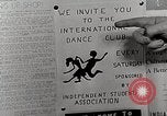 Standbild japanische Studentin joins außerschulische Aktivitäten Bloomington Indiana USA, 1951, aus Sekunde 51 historischem Filmmaterial Videoclip 65675025244