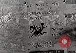 Standbild japanische Studentin joins außerschulische Aktivitäten Bloomington Indiana USA, 1951, aus Sekunde 53 historischem Filmmaterial Videoclip 65675025244