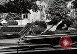 Standbild Studenten machen eine Reise nach Mark Twains Home Bloomington Indiana USA, 1951, aus Sekunde 47 historischem Filmmaterial Videoclip 65675025246