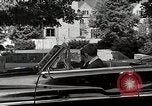 Standbild Studenten machen eine Reise nach Mark Twains Home Bloomington Indiana USA, 1951, aus Sekunde 49 historischem Filmmaterial Videoclip 65675025246