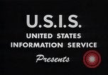 Image femmes scientifiques et des travailleurs d'usine New York United States USA, 1950, de la seconde 15 séquences d'archives historiques vidéo 65675025247
