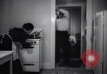 Standbild Leben der amerikanischen arbeiten Frau New York United States USA, 1950, aus Sekunde 15 historischem Filmmaterial Videoclip 65675025248