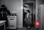 Standbild Leben der amerikanischen arbeiten Frau New York United States USA, 1950, aus Sekunde 19 historischem Filmmaterial Videoclip 65675025248