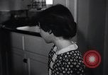 Standbild Leben der amerikanischen arbeiten Frau New York United States USA, 1950, aus Sekunde 27 historischem Filmmaterial Videoclip 65675025248