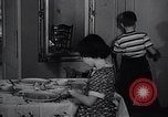 Standbild Leben der amerikanischen arbeiten Frau New York United States USA, 1950, aus Sekunde 42 historischem Filmmaterial Videoclip 65675025248