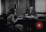 Immagine di Donna americana lavora come segretaria personale New York United States USA, 1950, secondo 11 filmato di repertorio 65675025250