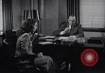 Immagine di Donna americana lavora come segretaria personale New York United States USA, 1950, secondo 13 filmato di repertorio 65675025250