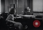 Immagine di Donna americana lavora come segretaria personale New York United States USA, 1950, secondo 19 filmato di repertorio 65675025250