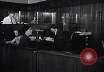 Immagine di Donna americana lavora come segretaria personale New York United States USA, 1950, secondo 23 filmato di repertorio 65675025250