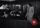 Immagine di Donna americana lavora come segretaria personale New York United States USA, 1950, secondo 29 filmato di repertorio 65675025250