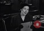 Immagine di Donna americana lavora come segretaria personale New York United States USA, 1950, secondo 32 filmato di repertorio 65675025250