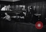 Immagine di Donna americana lavora come segretaria personale New York United States USA, 1950, secondo 39 filmato di repertorio 65675025250