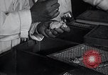 Image Women in American force de travail New York United States USA, 1950, de la seconde 28 séquences d'archives historiques vidéo 65675025251