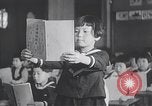 Standbild japanische Kinder in der Schule Japan, 1941, aus Sekunde 61 historischem Filmmaterial Videoclip 65675025253