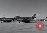 Standbild Präsident John F Kennedy kommt auf der Homestead Air Force Base an Homestead Florida USA, 1962, aus Sekunde 31 historischem Filmmaterial Videoclip 65675025267