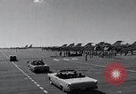 Standbild Präsident John F Kennedy kommt auf der Homestead Air Force Base an Homestead Florida USA, 1962, aus Sekunde 40 historischem Filmmaterial Videoclip 65675025267