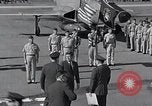 Standbild Präsident John F Kennedy kommt auf der Homestead Air Force Base an Homestead Florida USA, 1962, aus Sekunde 58 historischem Filmmaterial Videoclip 65675025267