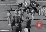 Standbild Präsident John F Kennedy kommt auf der Homestead Air Force Base an Homestead Florida USA, 1962, aus Sekunde 59 historischem Filmmaterial Videoclip 65675025267