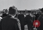 Standbild Präsident John F Kennedy kommt auf der Homestead Air Force Base an Homestead Florida USA, 1962, aus Sekunde 61 historischem Filmmaterial Videoclip 65675025267