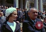 Standbild große Leroy Gordon Cooper Jr in New York New York United States USA, 1963, aus Sekunde 10 historischem Filmmaterial Videoclip 65675025268