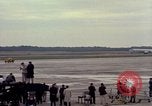 Standbild Air Force Band bereitet sich auf die Ankunft der wichtigsten Cooper Washington DC USA, 1963, aus Sekunde 38 historischem Filmmaterial Videoclip 65675025269