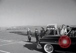 Image Le président Kennedy et parti officiel arriver à domaine 576A Vandenberg Air Force Base California USA, 1962, de la seconde 41 séquences d'archives historiques vidéo 65675025277