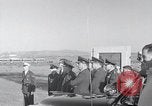 Image Le président Kennedy et parti officiel arriver à domaine 576A Vandenberg Air Force Base California USA, 1962, de la seconde 51 séquences d'archives historiques vidéo 65675025277