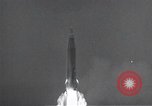 Image premier lancement d'un atlas F ICBM Vandenberg Air Force Base California USA, 1962, de la seconde 32 séquences d'archives historiques vidéo 65675025286
