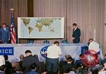 Standbild Quecksilber Raumfahrzeuge 16 MA-8 Pressekonferenz Houston Texas USA, 1962, aus Sekunde 18 historischem Filmmaterial Videoclip 65675025287
