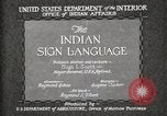 Standbild Native American Indian Council Meeting mit Zeichensprache Fort Browning Montana USA, 1930, aus Sekunde 7 historischem Filmmaterial Videoclip 65675025291