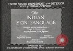 Standbild Native American Indian Council Meeting mit Zeichensprache Fort Browning Montana USA, 1930, aus Sekunde 15 historischem Filmmaterial Videoclip 65675025291