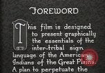 Standbild Native American Indian Council Meeting mit Zeichensprache Fort Browning Montana USA, 1930, aus Sekunde 26 historischem Filmmaterial Videoclip 65675025291
