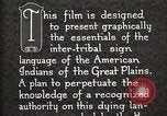 Standbild Native American Indian Council Meeting mit Zeichensprache Fort Browning Montana USA, 1930, aus Sekunde 41 historischem Filmmaterial Videoclip 65675025291