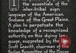 Standbild Native American Indian Council Meeting mit Zeichensprache Fort Browning Montana USA, 1930, aus Sekunde 47 historischem Filmmaterial Videoclip 65675025291