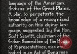 Standbild Native American Indian Council Meeting mit Zeichensprache Fort Browning Montana USA, 1930, aus Sekunde 51 historischem Filmmaterial Videoclip 65675025291