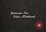 Immagine di Native American Indian Chief Bitterroot JIm introduce se stesso Fort Browning Montana USA, 1930, secondo 5 filmato di repertorio 65675025294