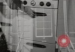 Standbild arbeiten die amerikanischen Frauen zu Hause New York United States USA, 1950, aus Sekunde 1 historischem Filmmaterial Videoclip 65675025320