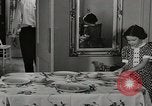 Standbild arbeiten die amerikanischen Frauen zu Hause New York United States USA, 1950, aus Sekunde 38 historischem Filmmaterial Videoclip 65675025320