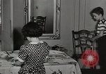 Standbild arbeiten die amerikanischen Frauen zu Hause New York United States USA, 1950, aus Sekunde 43 historischem Filmmaterial Videoclip 65675025320