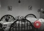 Standbild neuen Tag für arbeiten die amerikanischen Frauen New York United States USA, 1950, aus Sekunde 39 historischem Filmmaterial Videoclip 65675025321