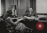 Standbild Amerikanerin als Sekretär New York United States USA, 1950, aus Sekunde 9 historischem Filmmaterial Videoclip 65675025322