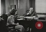 Standbild Amerikanerin als Sekretär New York United States USA, 1950, aus Sekunde 14 historischem Filmmaterial Videoclip 65675025322