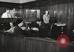 Standbild Amerikanerin als Sekretär New York United States USA, 1950, aus Sekunde 26 historischem Filmmaterial Videoclip 65675025322