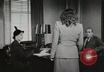 Standbild Amerikanerin als Sekretär New York United States USA, 1950, aus Sekunde 56 historischem Filmmaterial Videoclip 65675025322