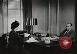 Standbild Amerikanerin als Sekretär New York United States USA, 1950, aus Sekunde 61 historischem Filmmaterial Videoclip 65675025322