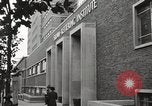 Standbild Bedeutung der amerikanischen Frauen als Arbeitskräfte New York United States USA, 1950, aus Sekunde 3 historischem Filmmaterial Videoclip 65675025323