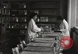 Standbild Bedeutung der amerikanischen Frauen als Arbeitskräfte New York United States USA, 1950, aus Sekunde 9 historischem Filmmaterial Videoclip 65675025323